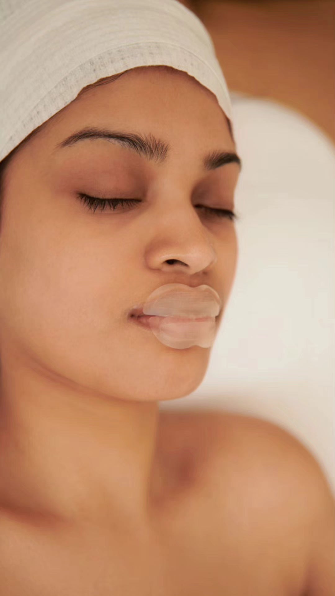 Microneedling lips treatment